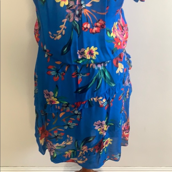 Cute Parker Floral Dress with Ruffles - Picture 6 of 6